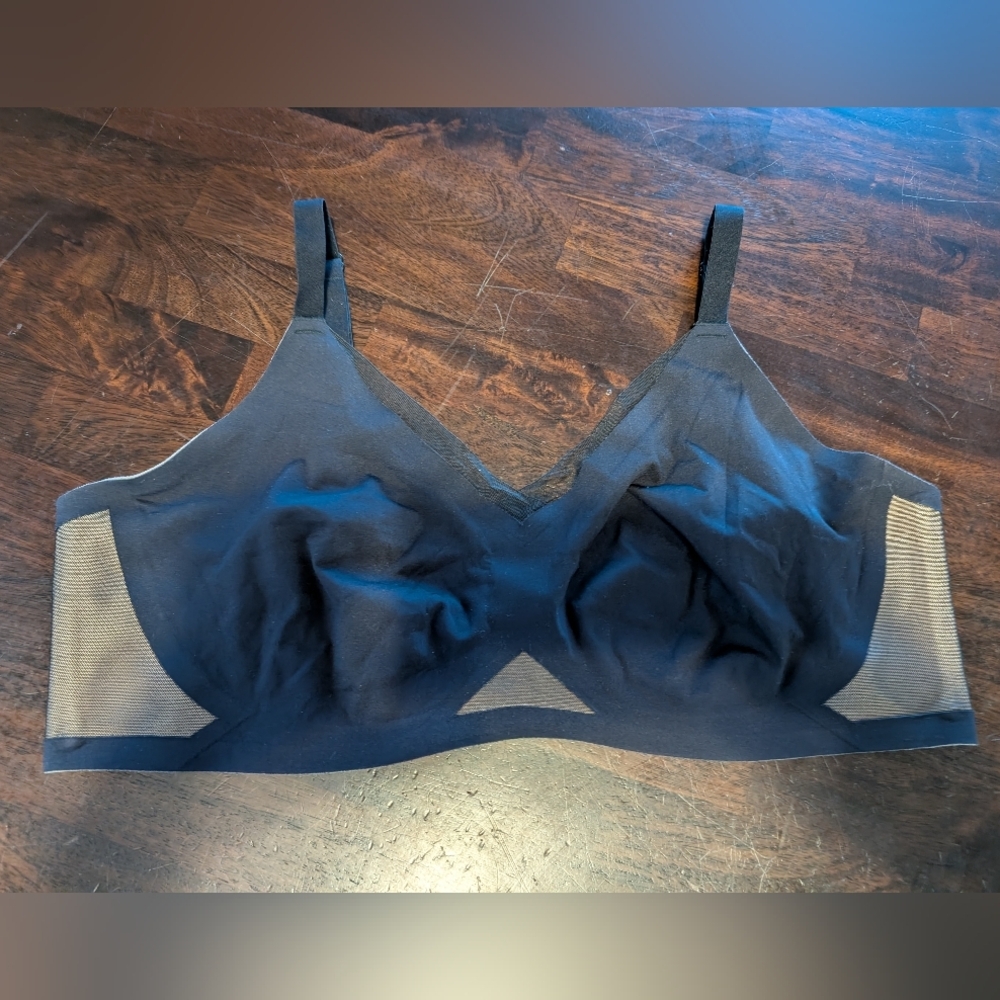Honeylove Crossover Black and Tan Wireless Bra, XL